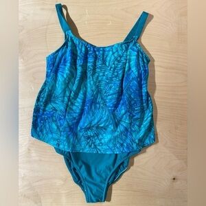 Beach Cabana Woman One Piece Swimsuit 2X (HV)